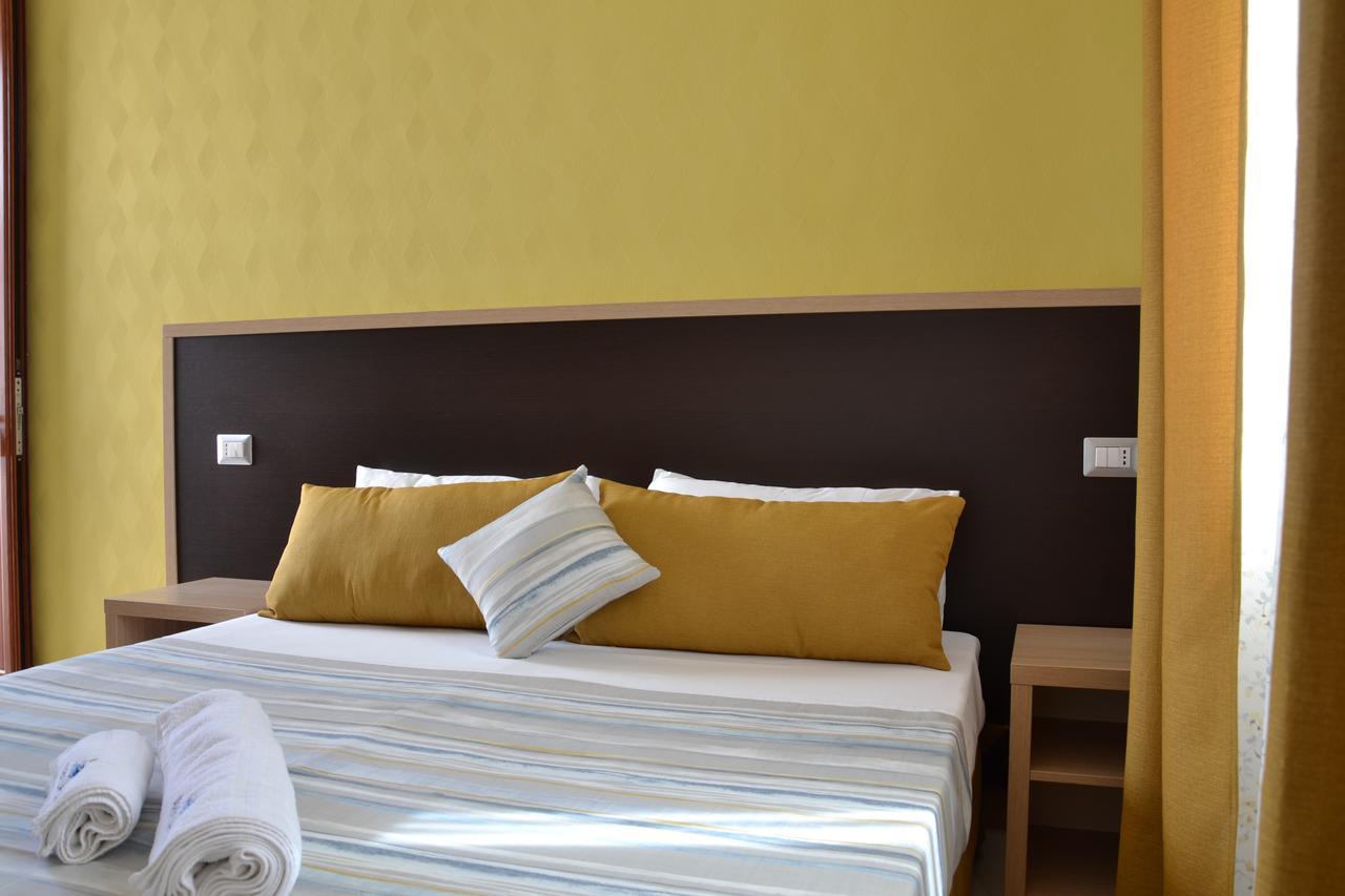 Affittacamere Torre Lapillo Ngoại thất bức ảnh